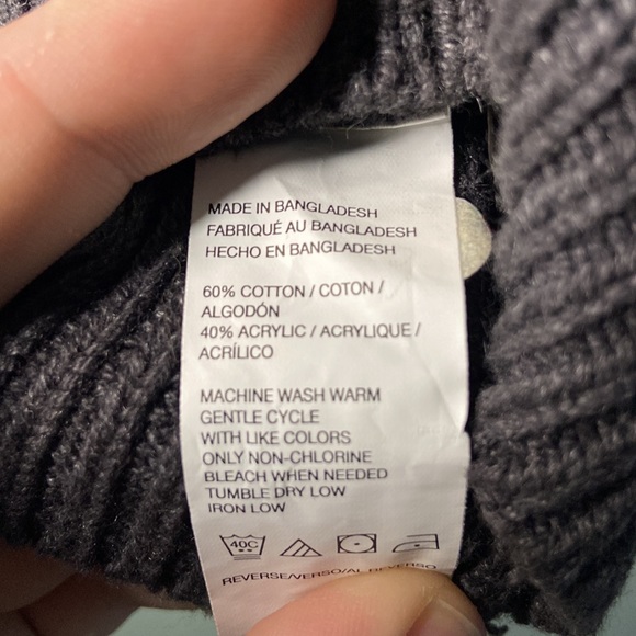 NEW G.H. bass & co sweater - Picture 5 of 5